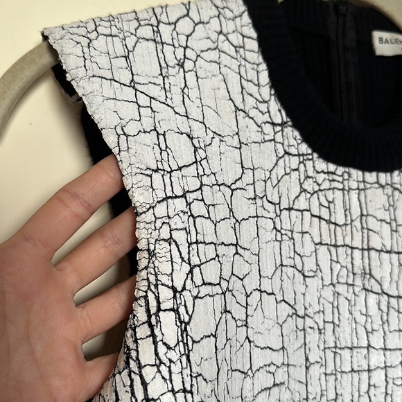 Balenciaga paint crackle wool top - Picture 4 of 9